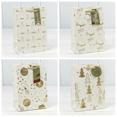 
          Пакет подарочный 14 х 20 х 8 см Набор 4 шт "Новый год" с тиснением (Белый)