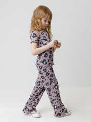 фуфайка  для девочки  КР 302814/сиреневый 3304 Н091 к617