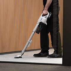 Аккумуляторный пылесос Makita CL004GZ