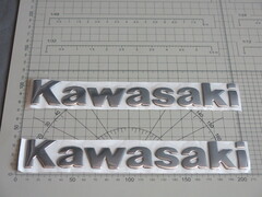 Наклейки на бак Kawasaki серебро 19,5см