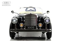 Mercedes-Benz 300S (ЛИЦЕНЗИОННАЯ МОДЕЛЬ)