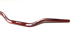 Руль Belta переменного сечения красный