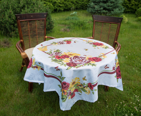 Скатерть 140x140 Blonder Home Gloria белая