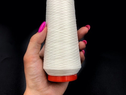 Нитки GUTERMANN Piuma №160 молочные (4147)
