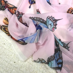 Ткань    шифон шелковый розовый с бабочками большими 1126