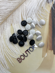 Пуговицы тканевые/атласные белые