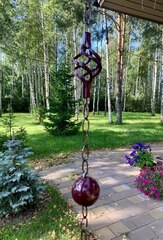 Дождевая цепь «Ковка. Корзинка и шар», винно-красный RAL3005
