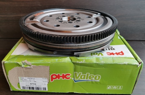 МАХОВИК ДВУХМАССОВЫЙ ix35 14-, SPORTAGE SL PHC VALEO D235мм дв NU 132 зуба (232002E500/HDFW14/67114)