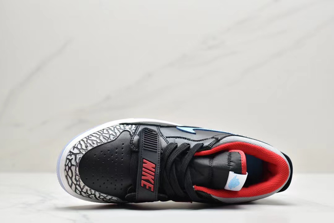 Nike shoes flag best sale