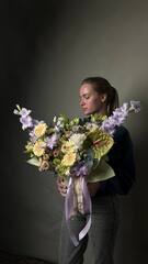 Композиция в шляпной коробке Сливки и лайм