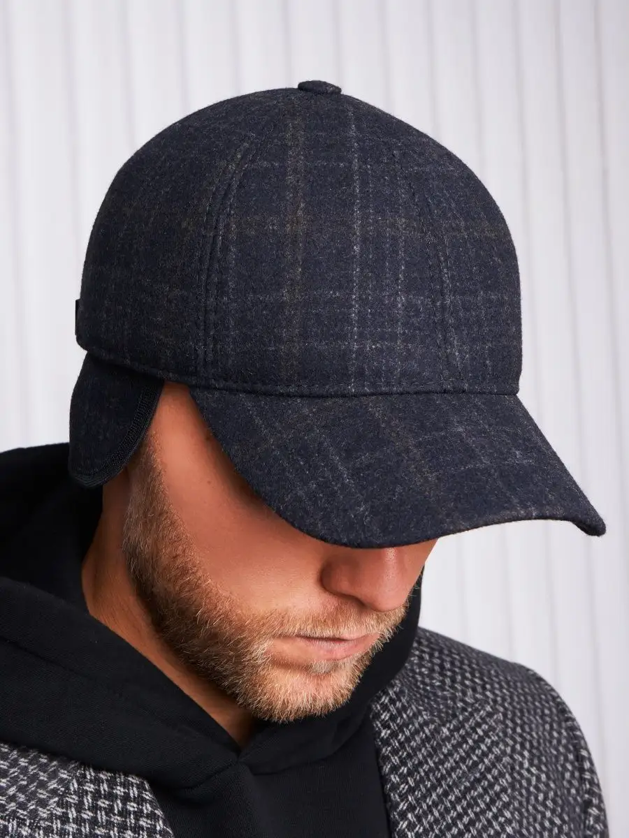 Кепка утепленная с ушками драповая