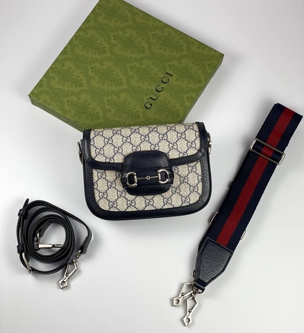 Мини-сумка Gucci Horsebit 1955 с узором Gg