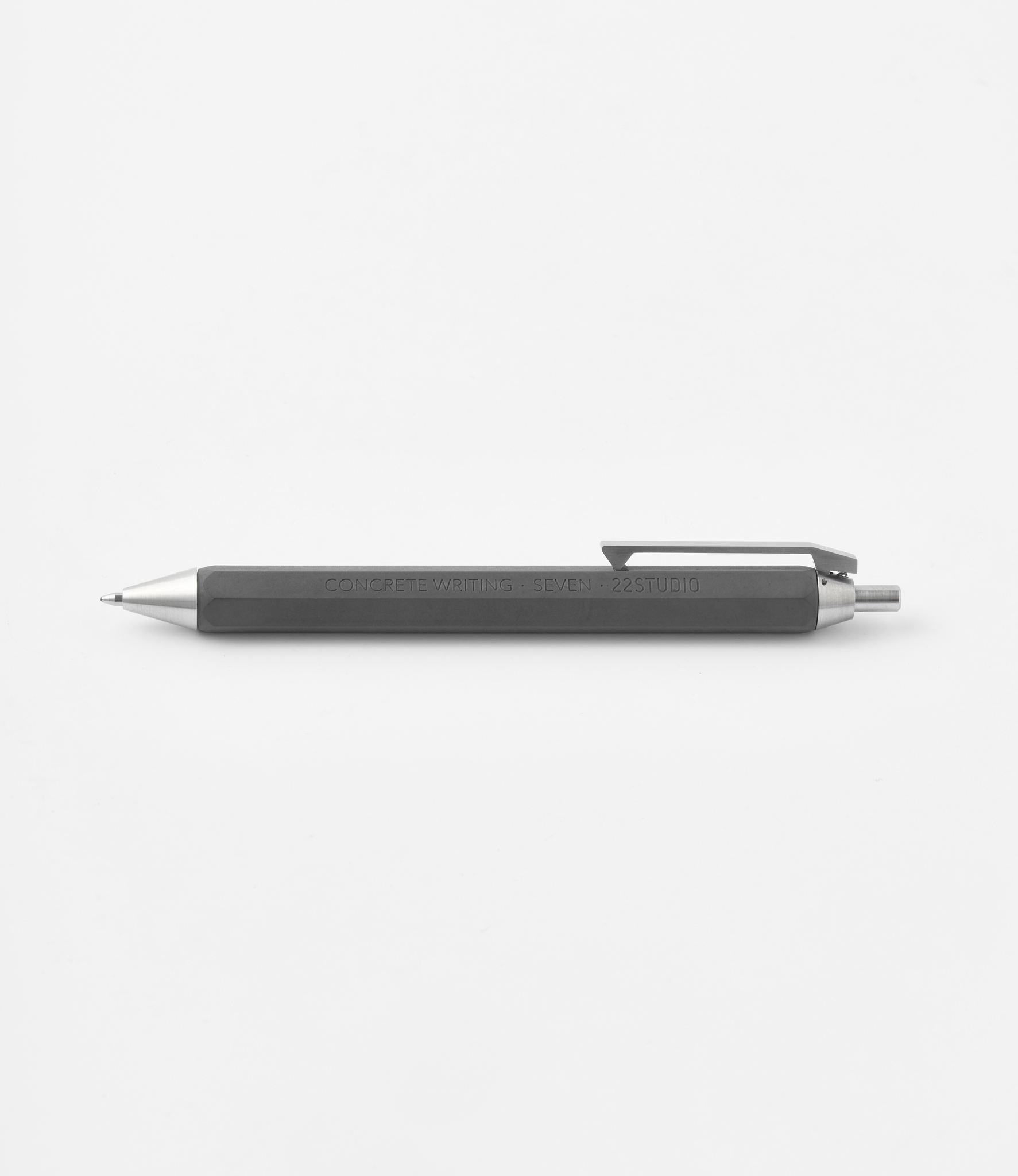 22 studio Seven Ballpoint Pen Dark Grey — ручка из бетона