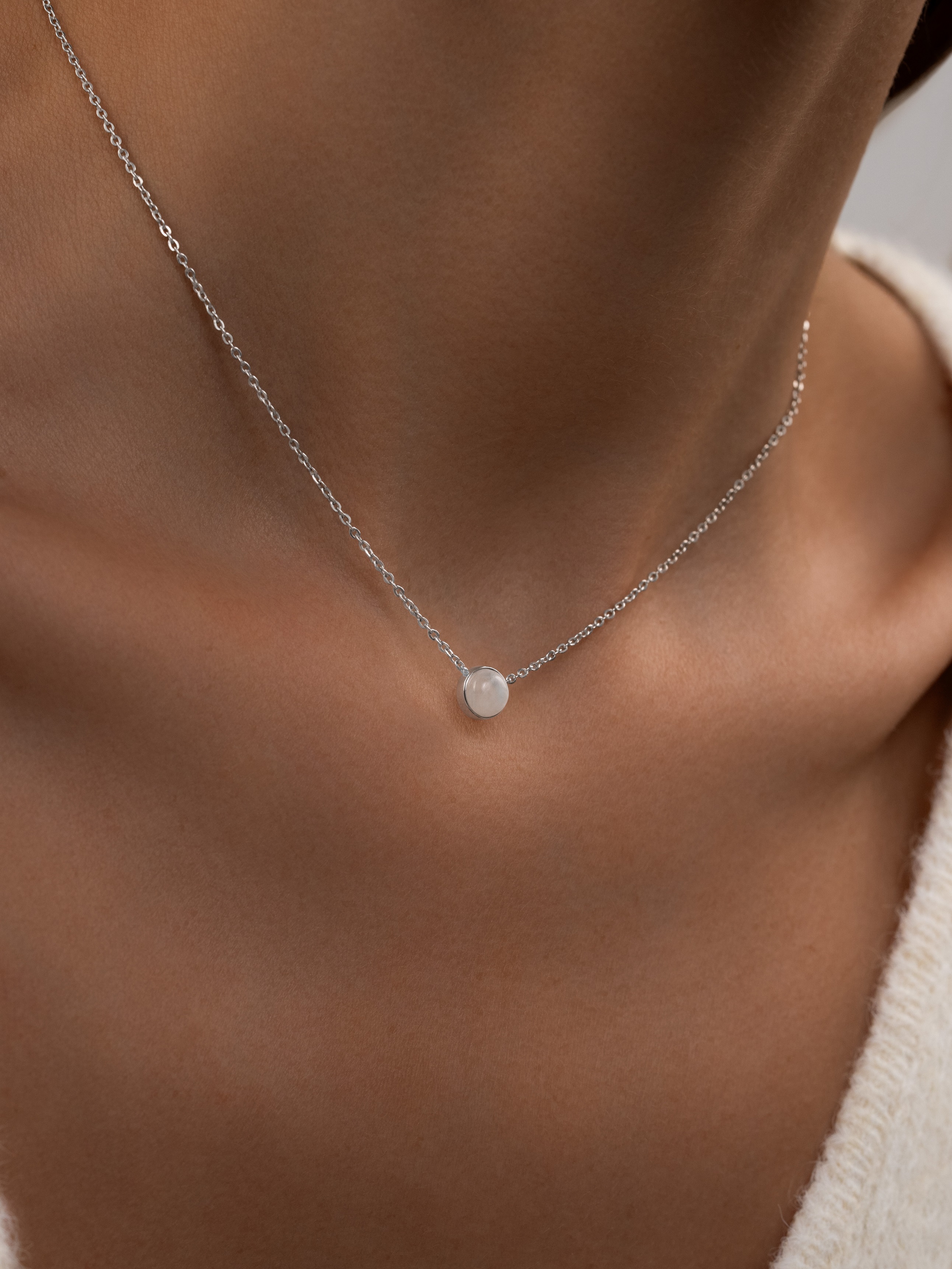 Колье с лунным камнем Лунный свет