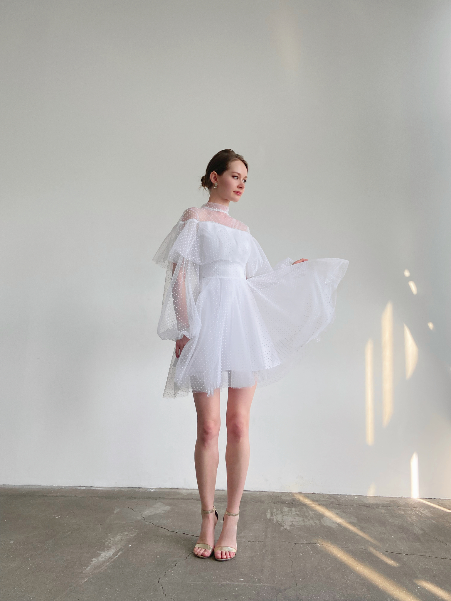 Свадебное платье/Вечернее платье мини с сеткой в горошек (белый)