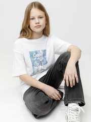 фуфайка  для девочки  КР 302887/молочный 0602 к655