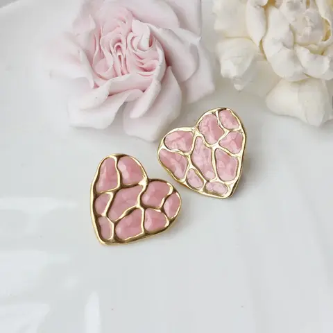 Серьги пусеты Сердца с эмалью, розовый, 25 мм, сталь, позолота, СГ043