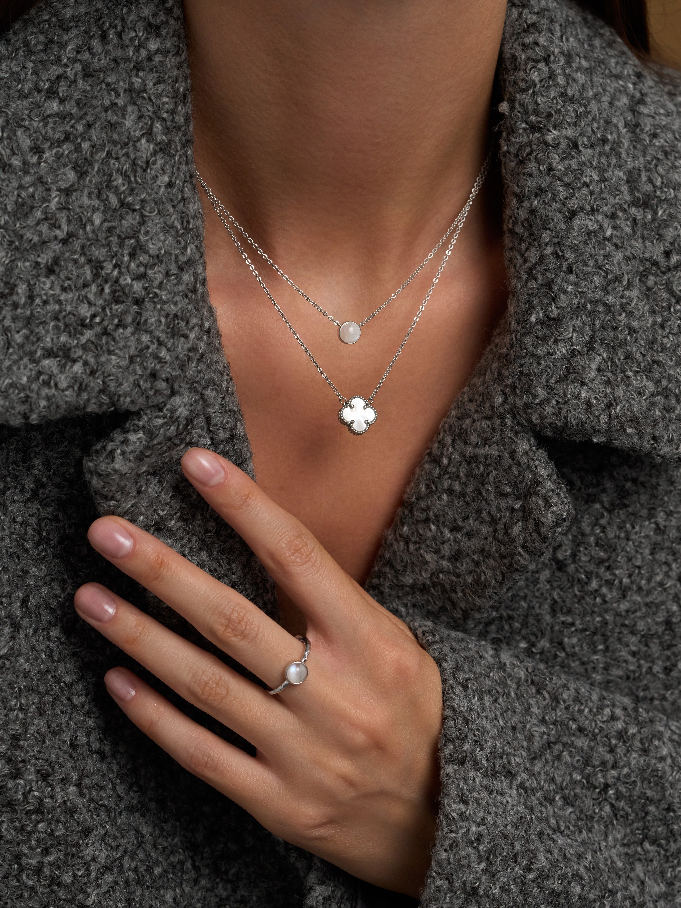 Колье с лунным камнем Лунный свет