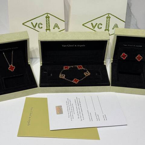 Серьги VAN CLEEF & ARPELS Vintage Alhambra