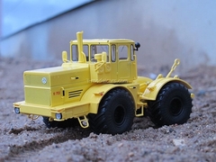 K-701 Kirovets yellow 1:43 Start Scale Models (SSM)