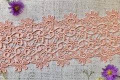Кружево плетеное, ш. 13,5 см.