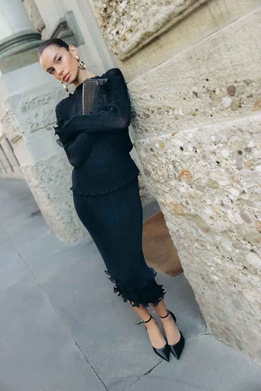 Топ с воланом Simona Black