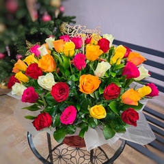 Корзина из 55 роз микс (Кения 40 см)
