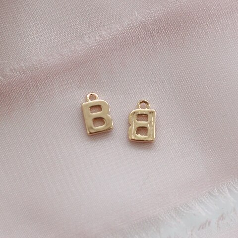 Буква B, позолота, 8 мм, 1 шт, П728