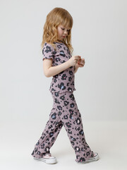 фуфайка  для девочки  КР 302814/сиреневый 3304 Н091 к617