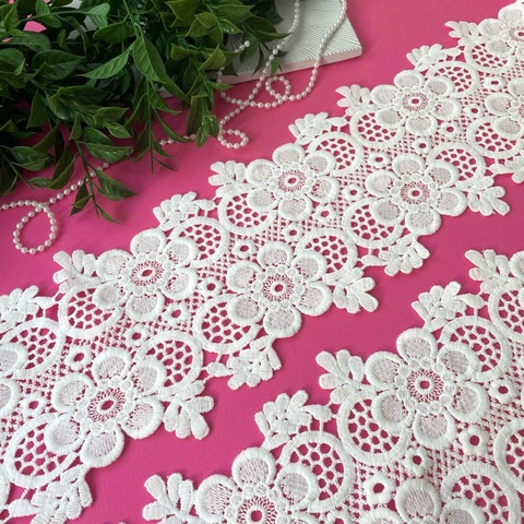 Кружево, белое ажурное, для рукоделия, ширина 14 см, длина 2 м