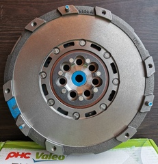 МАХОВИК ДВУХМАССОВЫЙ ix35 14-, SPORTAGE SL PHC VALEO D235мм дв NU 132 зуба (232002E500/HDFW14/67114)