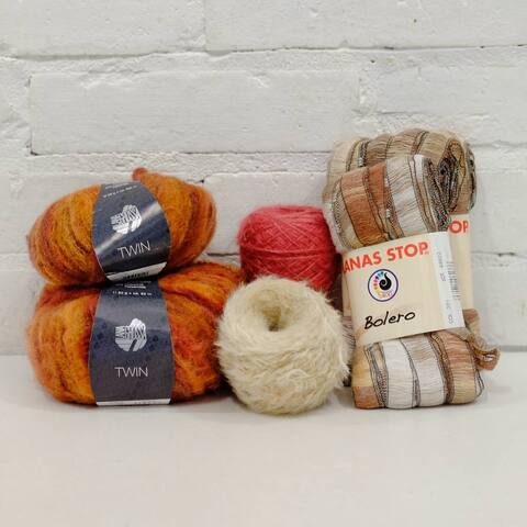 GARAGE SALE — Набор пряжи зима #131