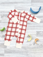 Комбинезон на манжетах Mjölk Клетка новогодняя, с рукавом реглан