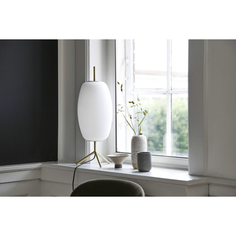 Лампа настольная Silk, D20 см, белое опаловое стекло