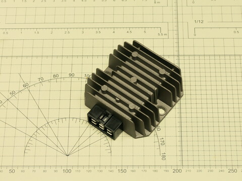 Реле регулятор Kawasaki ZXR250 ZZR400 ZRX400 ZXR400 Zephyr 400