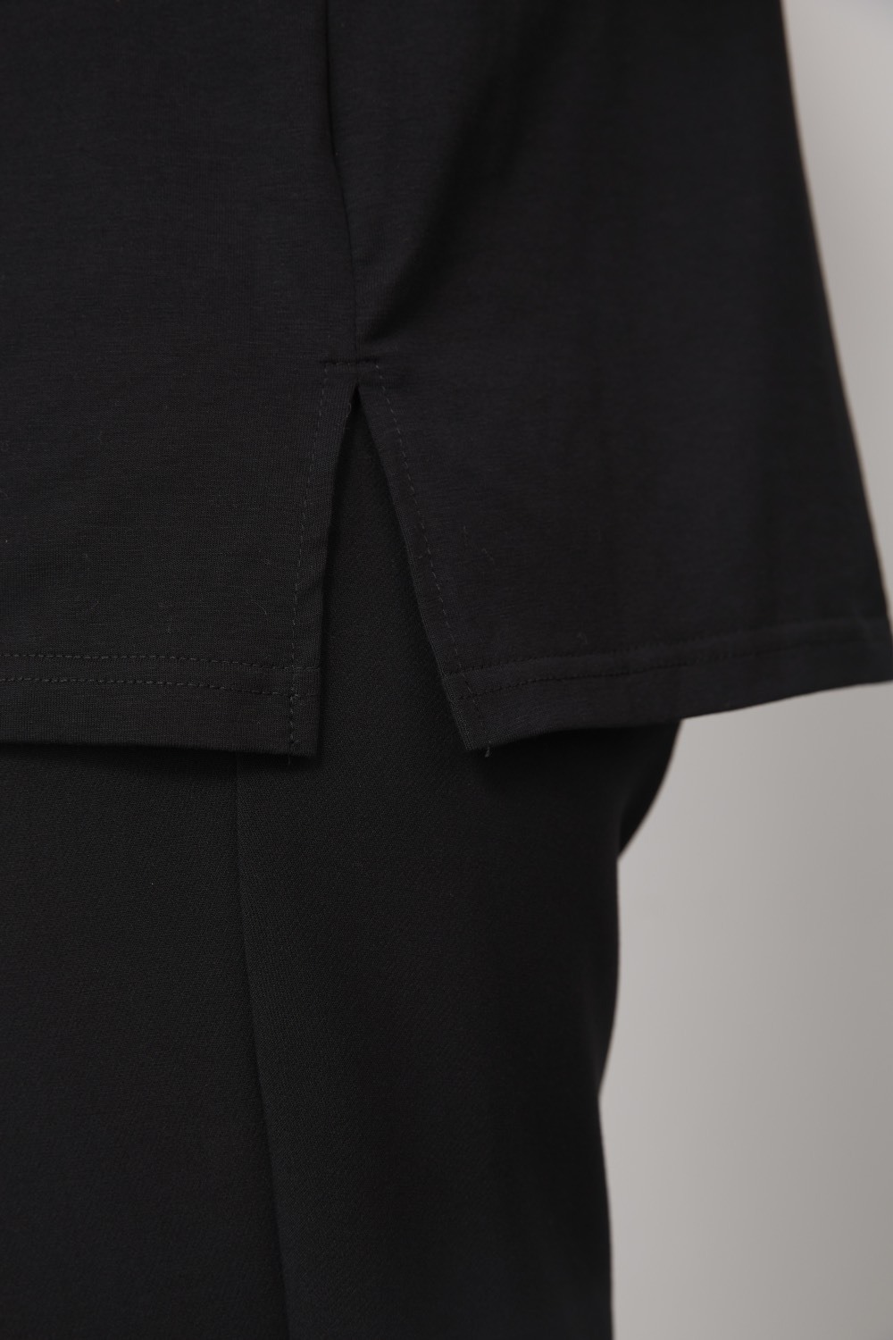 Футболка прямого кроя, черный