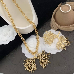 Колье ВЕТКИ ДЕРЕВА в стилистике Schiaparelli