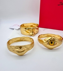 komlekt-iz-tryoh-zhyostkih-brasletov-schiaparelli