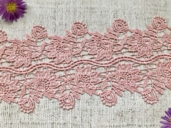 Кружево плетеное, ш. 13,5 см.