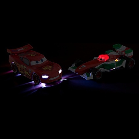 Cars 2 Light-Up - Lightning McQueen vs. Francesco Bernoulli