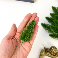 Еловая ветка, 30 см, лапки 7,5 см, 15 лапок на ветке, набор 10 веток