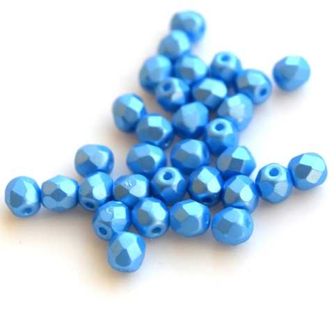Бусина 6 мм граненая Pastel Turquoise