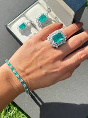 Теннисный браслет-дорожка из серебра 925 пробы с кварцами цвета параиба