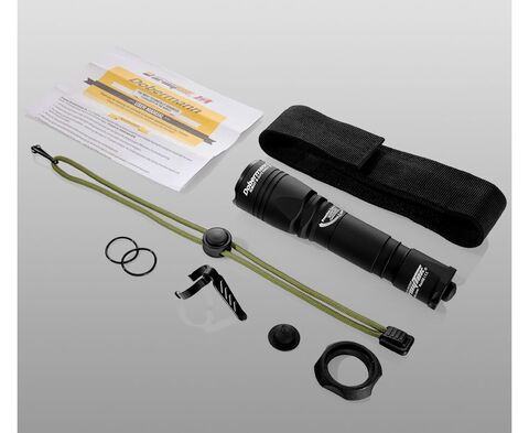 Фонарь ручной Armytek Dobermann XP-E2 черный/белый лам.:светодиод. CR123x2 (F02002BR)