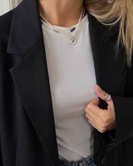 Колье с буквой