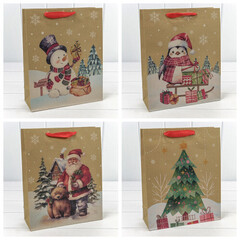 
          Пакет подарочный 26 х 32 х 10 см Набор 4 шт "Новогодний" (Крафт)