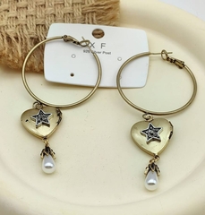 20137-sergi-kongo-alexander-mcqueen-s-podveskami-serdce