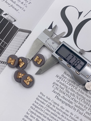 Пуговицы текстильные серые с золотом