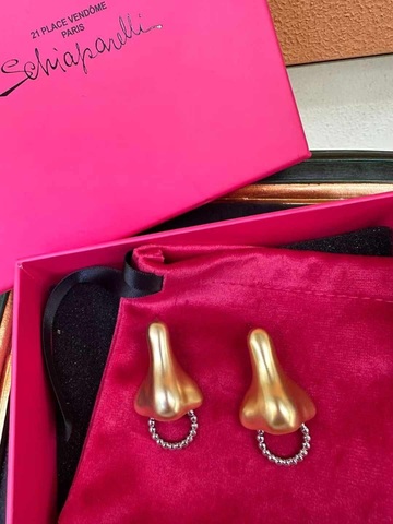 Серьги Schiaparelli нос