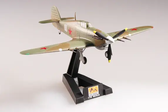 Модель Истребитель Hurricane MK II/Trop масштаб 1:72